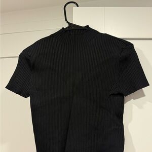 Zara Black Ribbed Crop Top